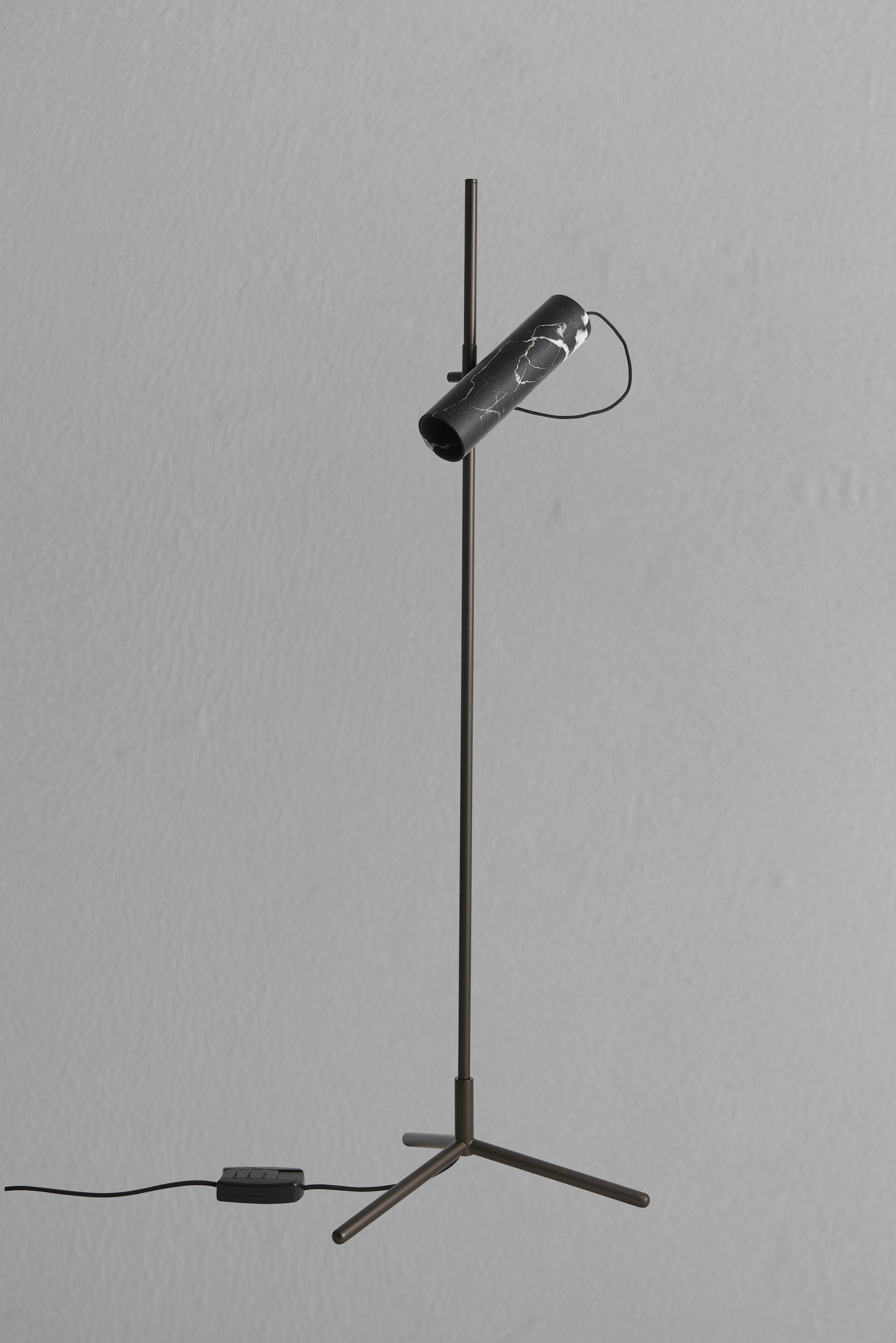 Brivido Floor Lamp