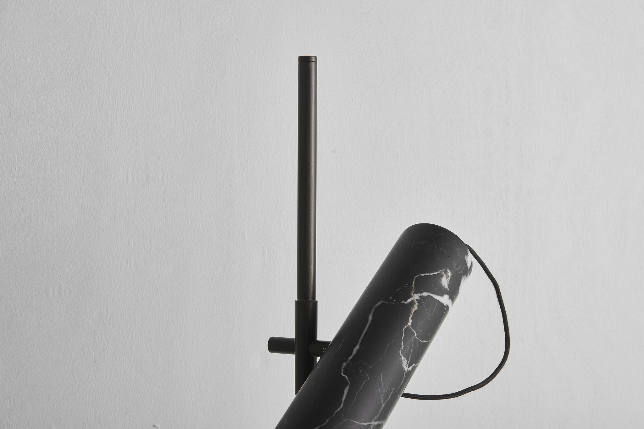 Brivido Floor Lamp