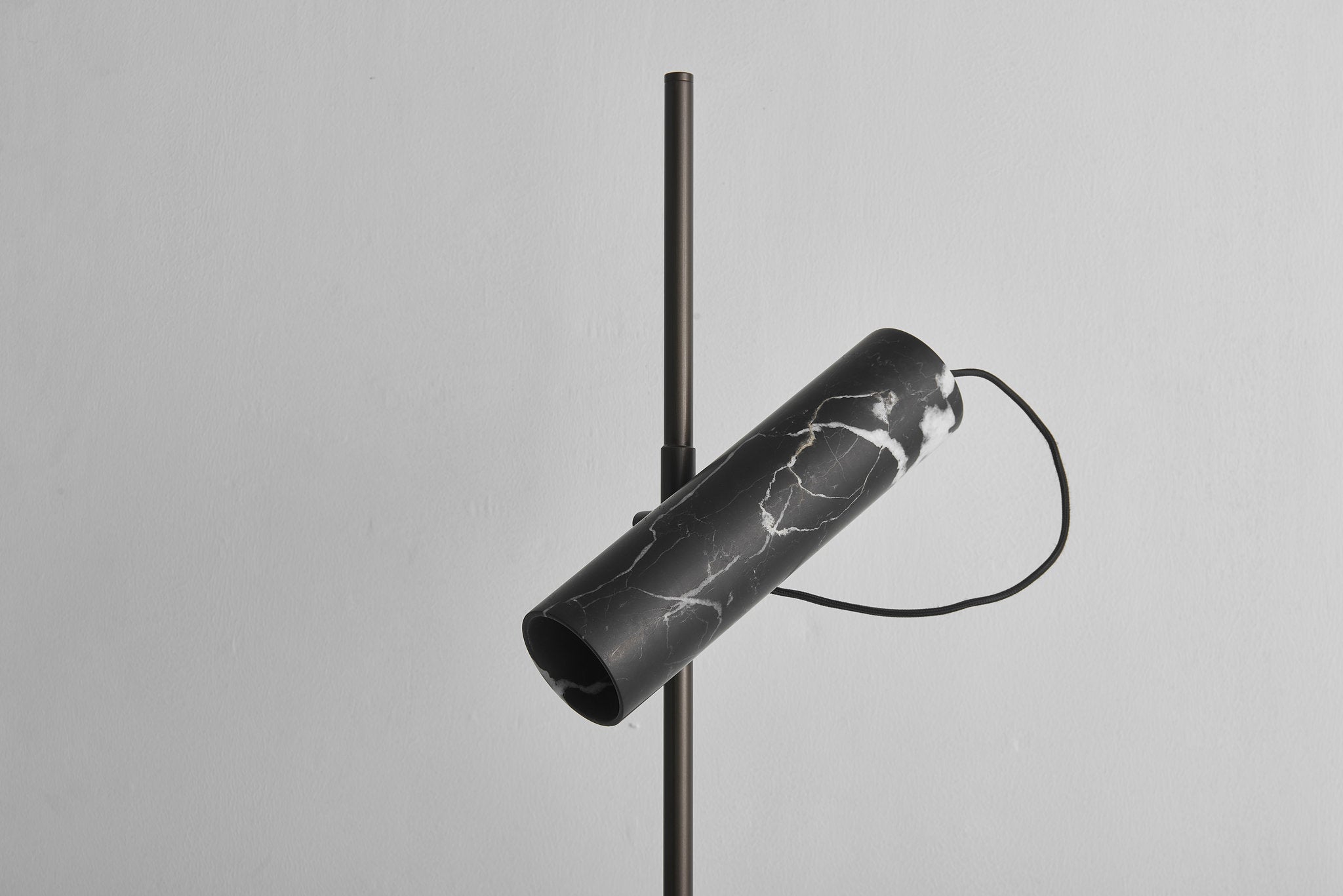 Brivido Floor Lamp