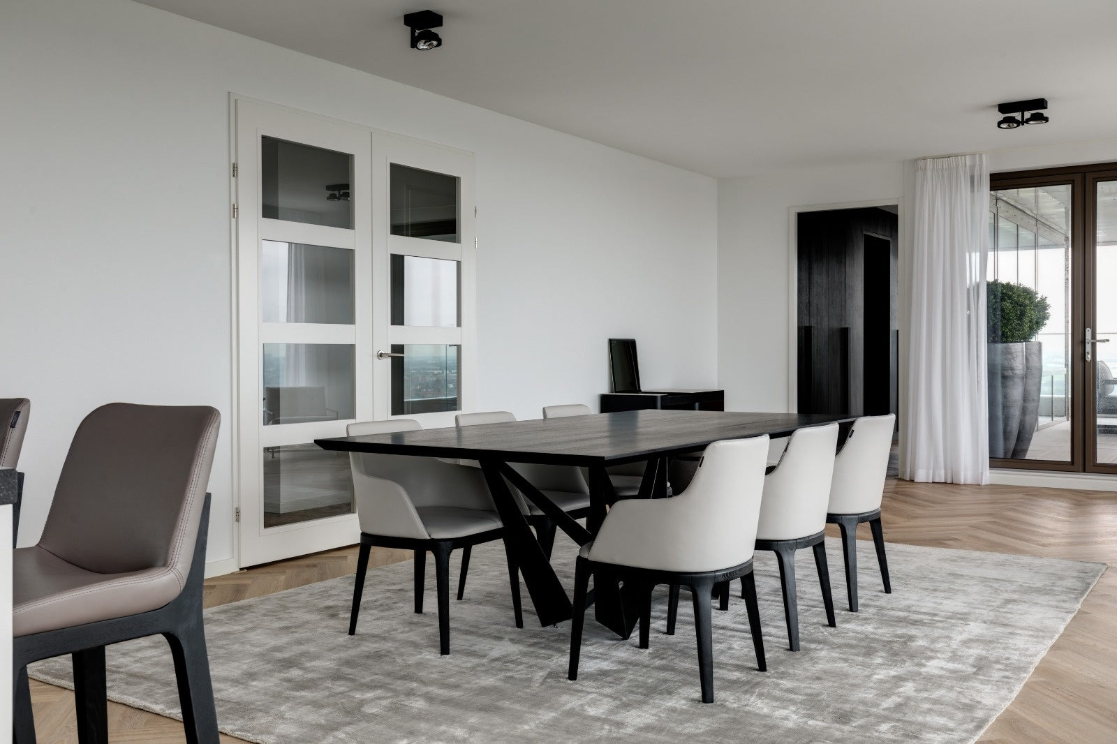 FEBE Dining Chair