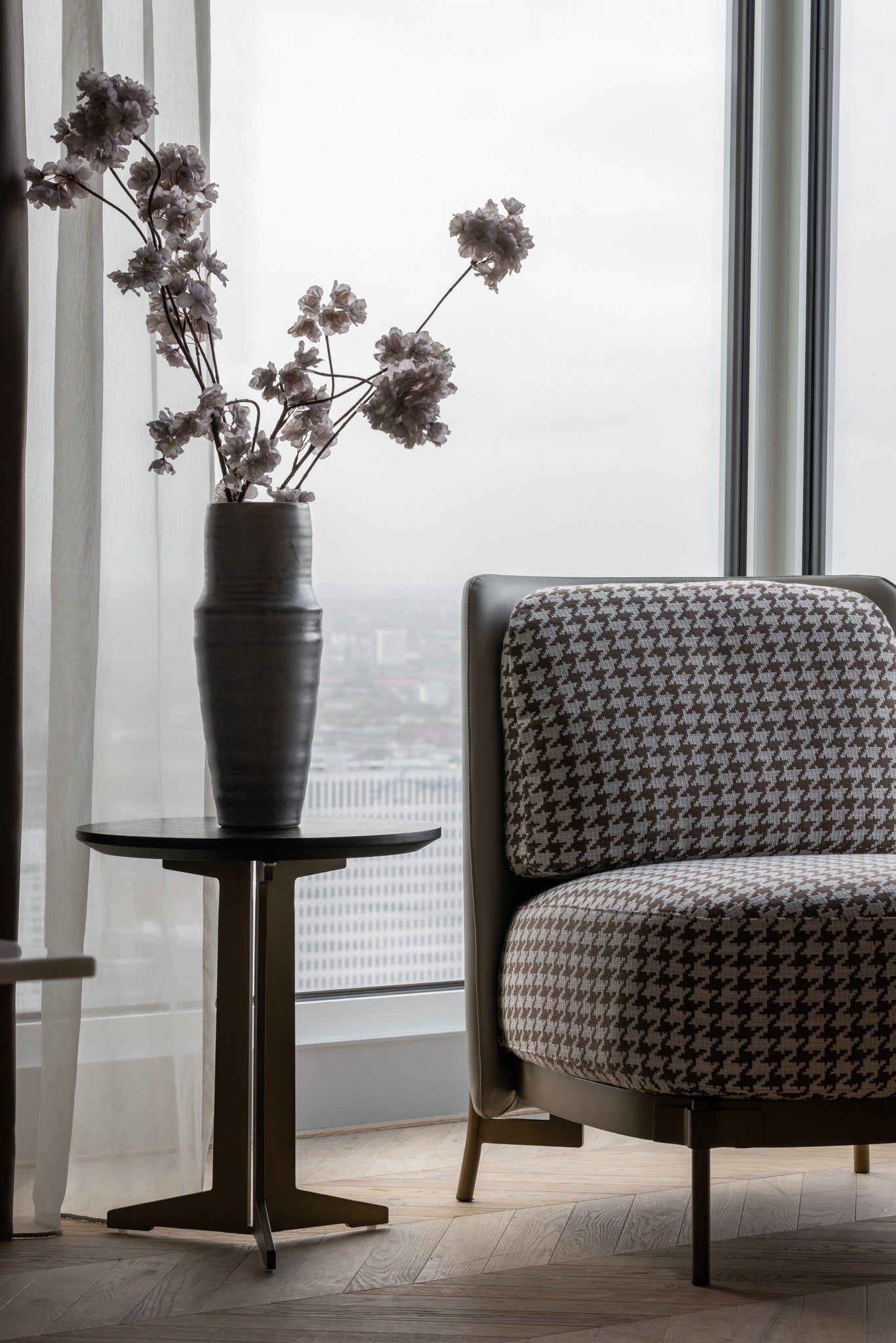 LUNA End Table