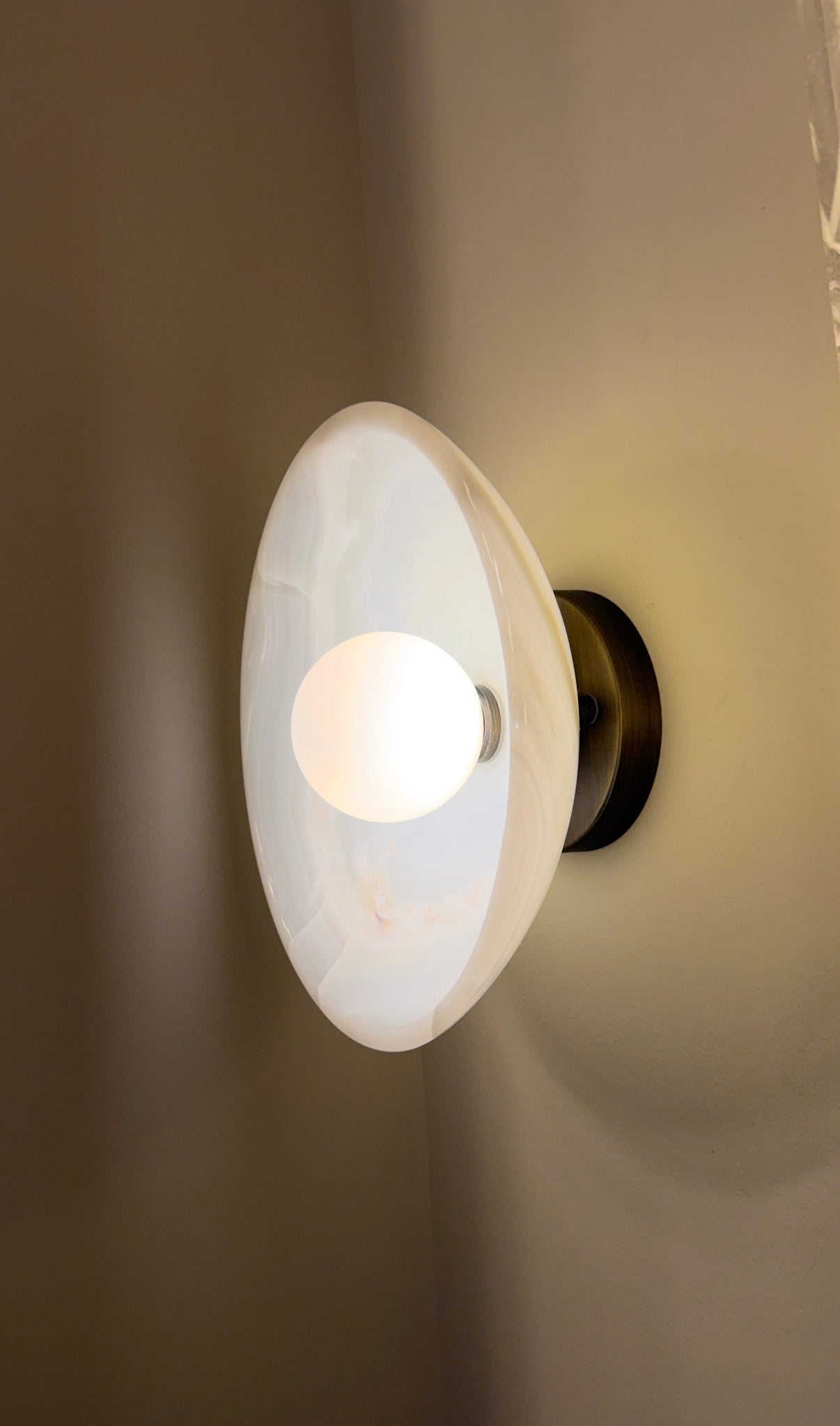 VIRELLA Wall Light Onyx