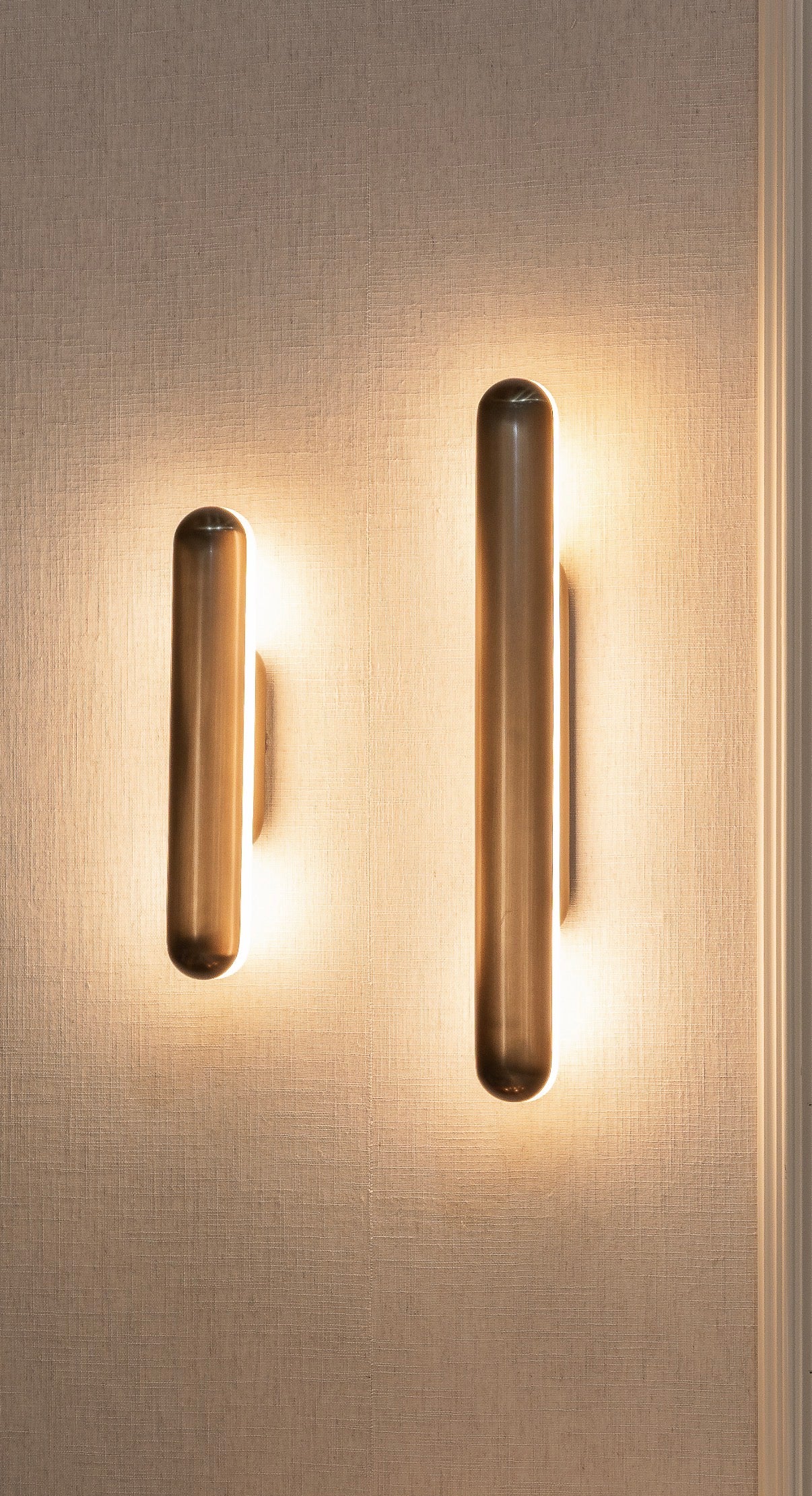 ADORE Wall light bronze
