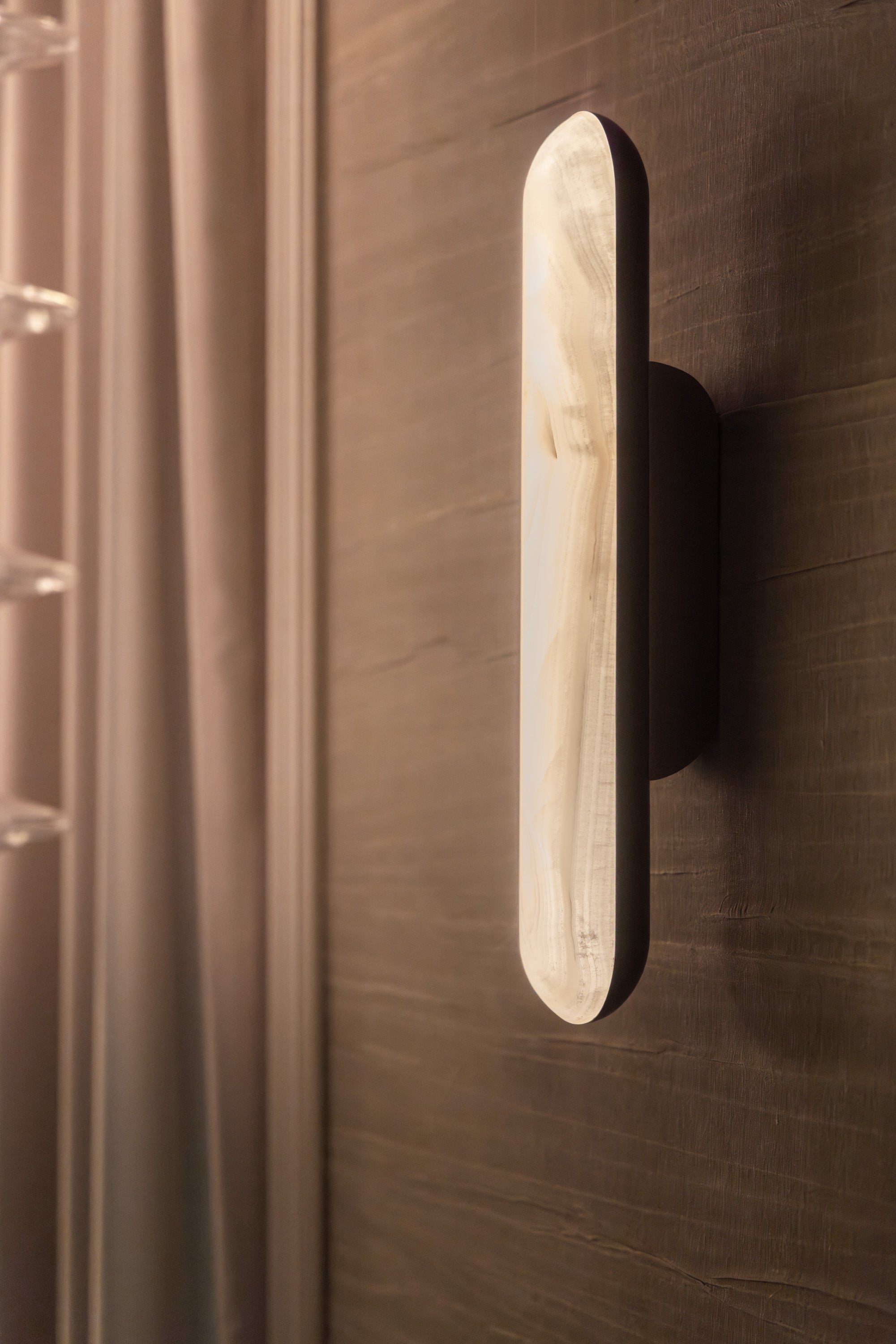 ONICE Wall Light Bronze Onyx