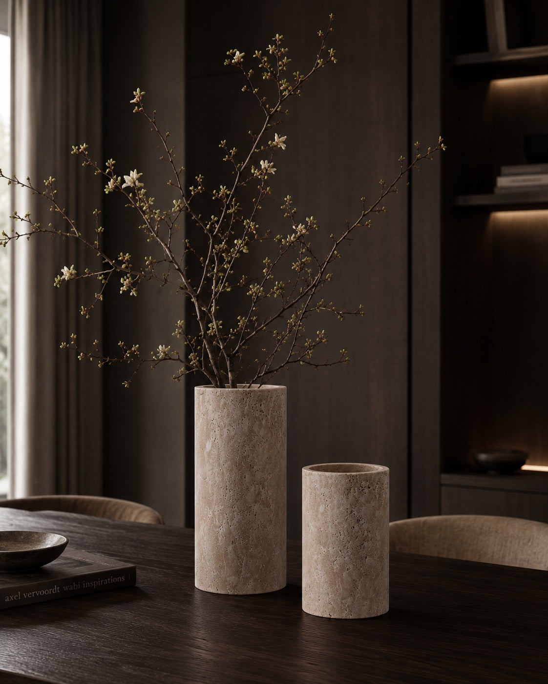 TRAVERTIN Vase