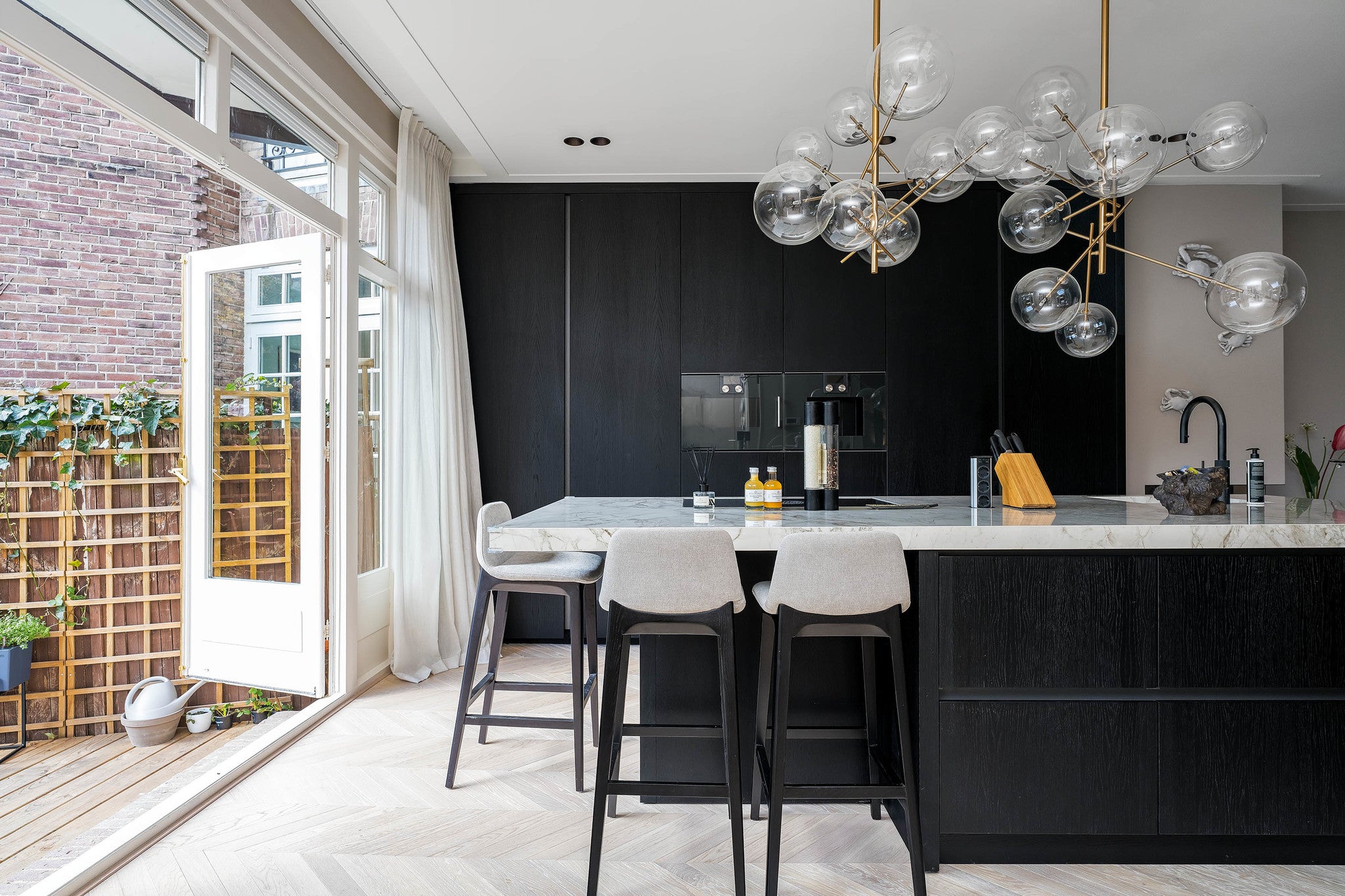 CHAVELLI Chandelier