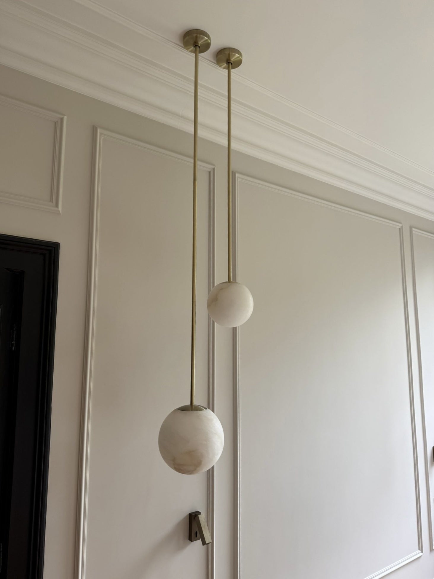ROBERTO Alabaster Pendant