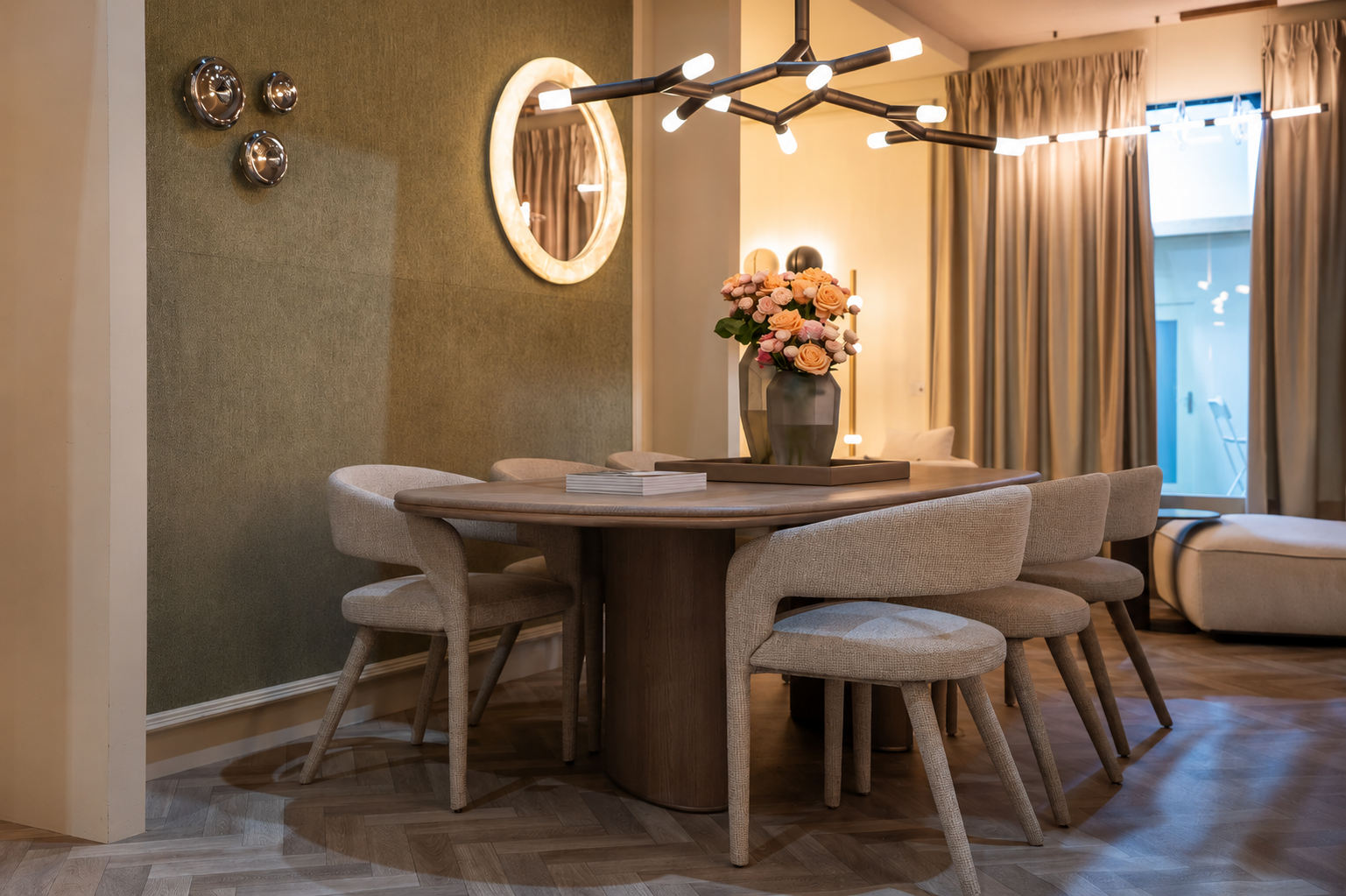 GIULI Dining Table