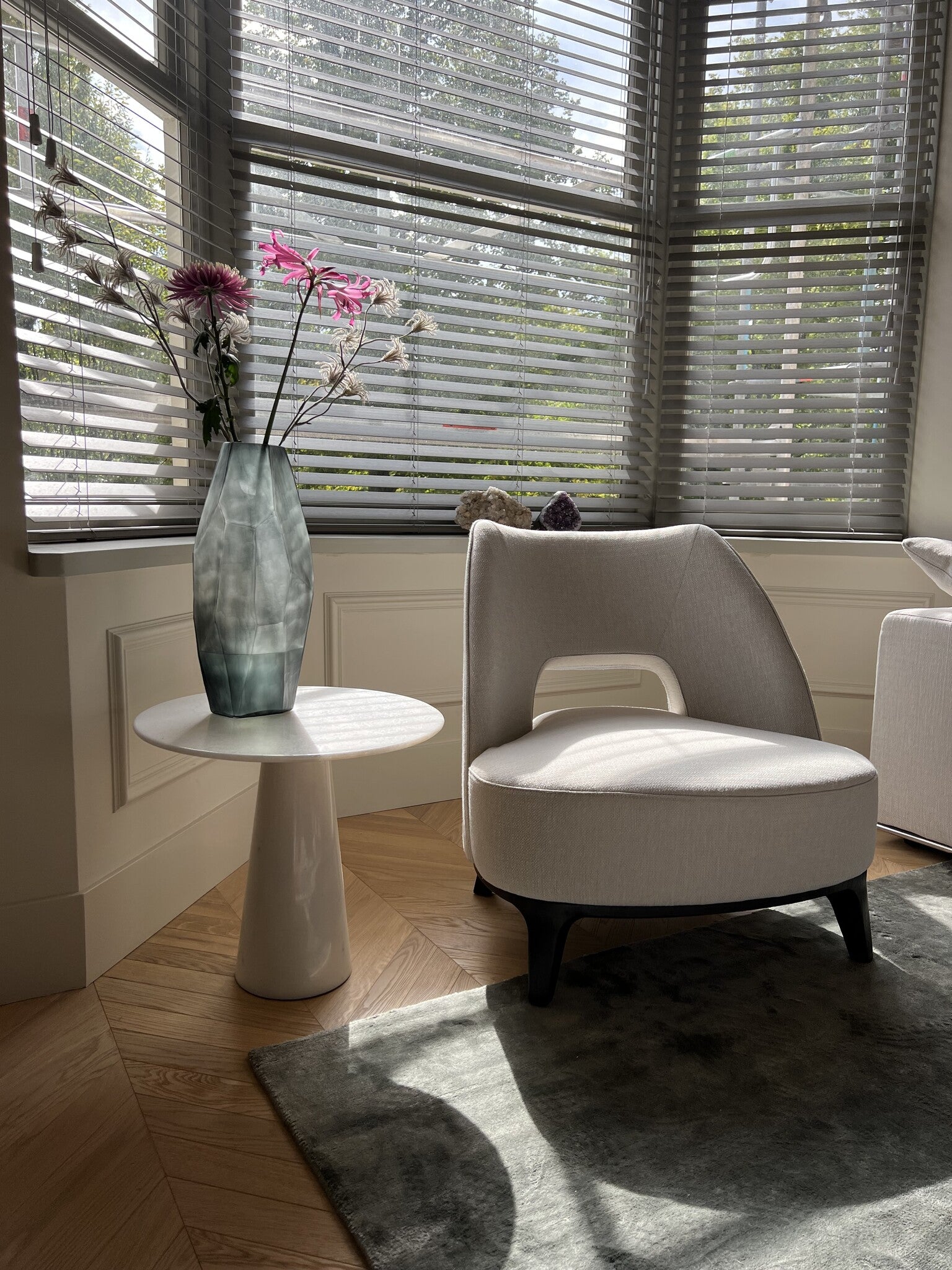 LIZZO Side Table White Marble