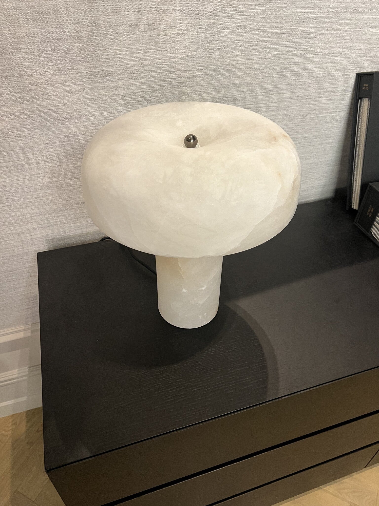 MUSHROOM Table Lamp Alabaster