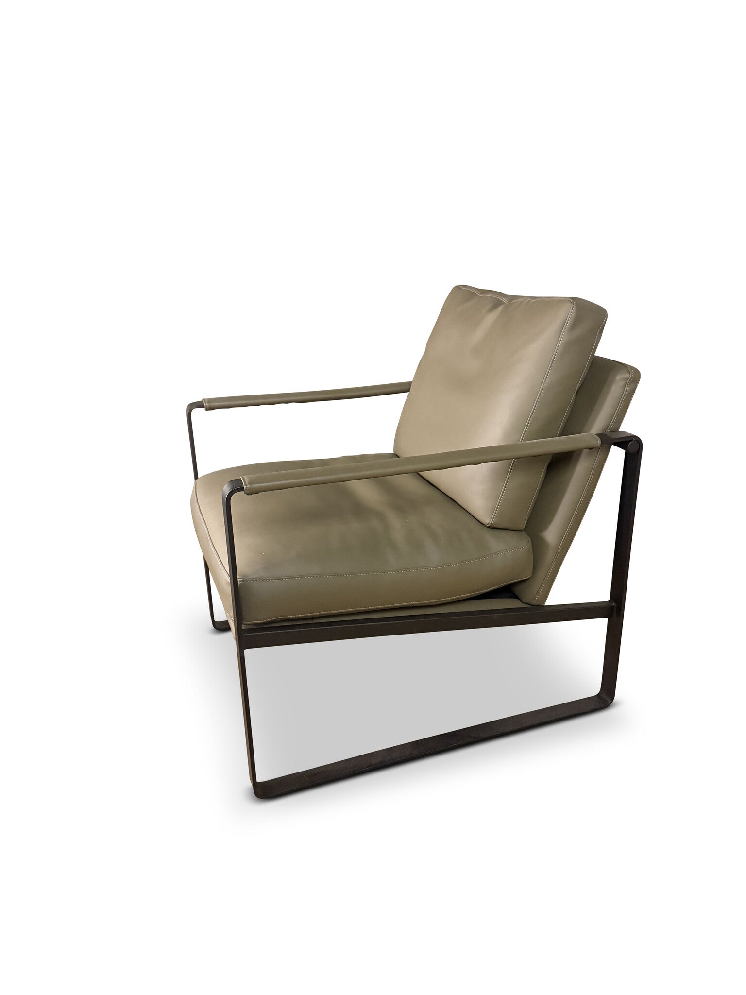MILA Lounge Chair