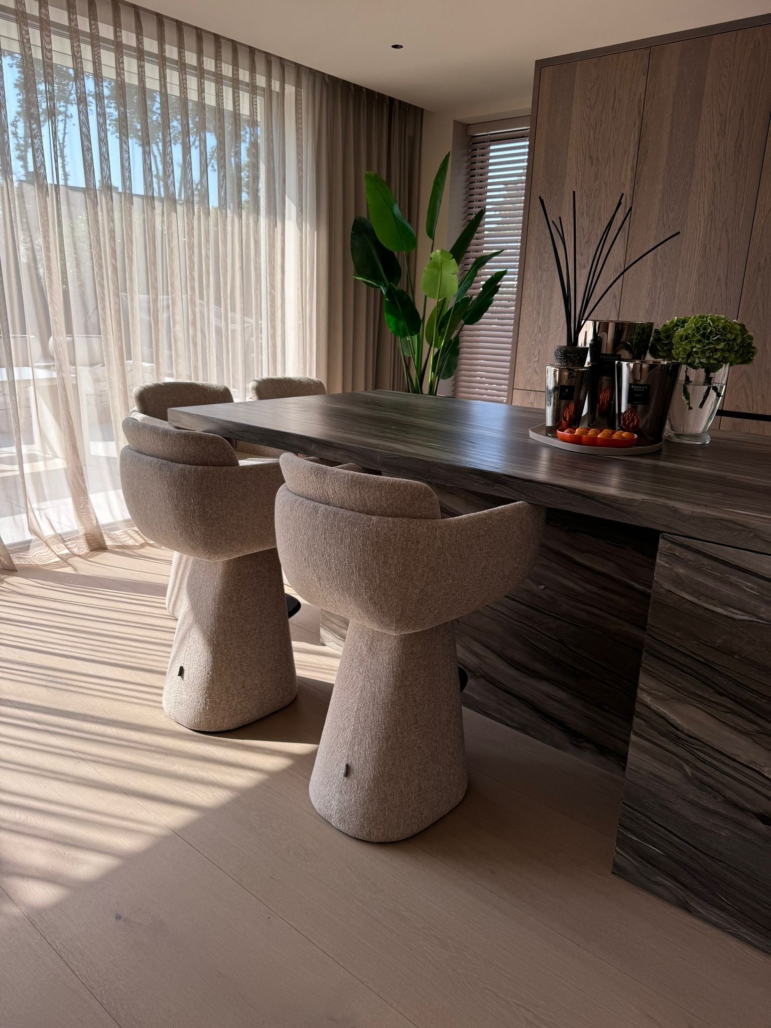 ANNA Bar Stool