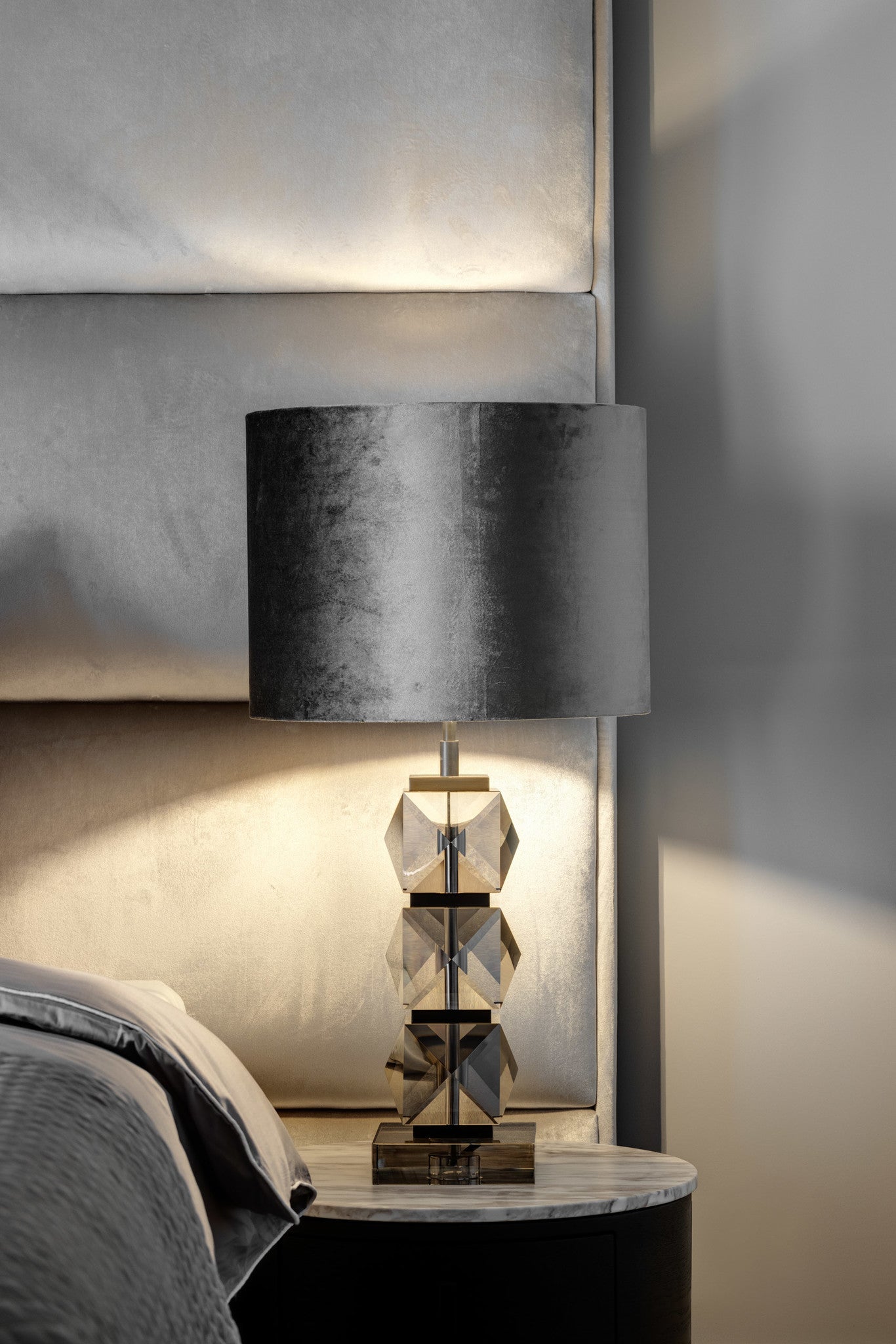 NEW YORK Table Lamp Smoke Glass