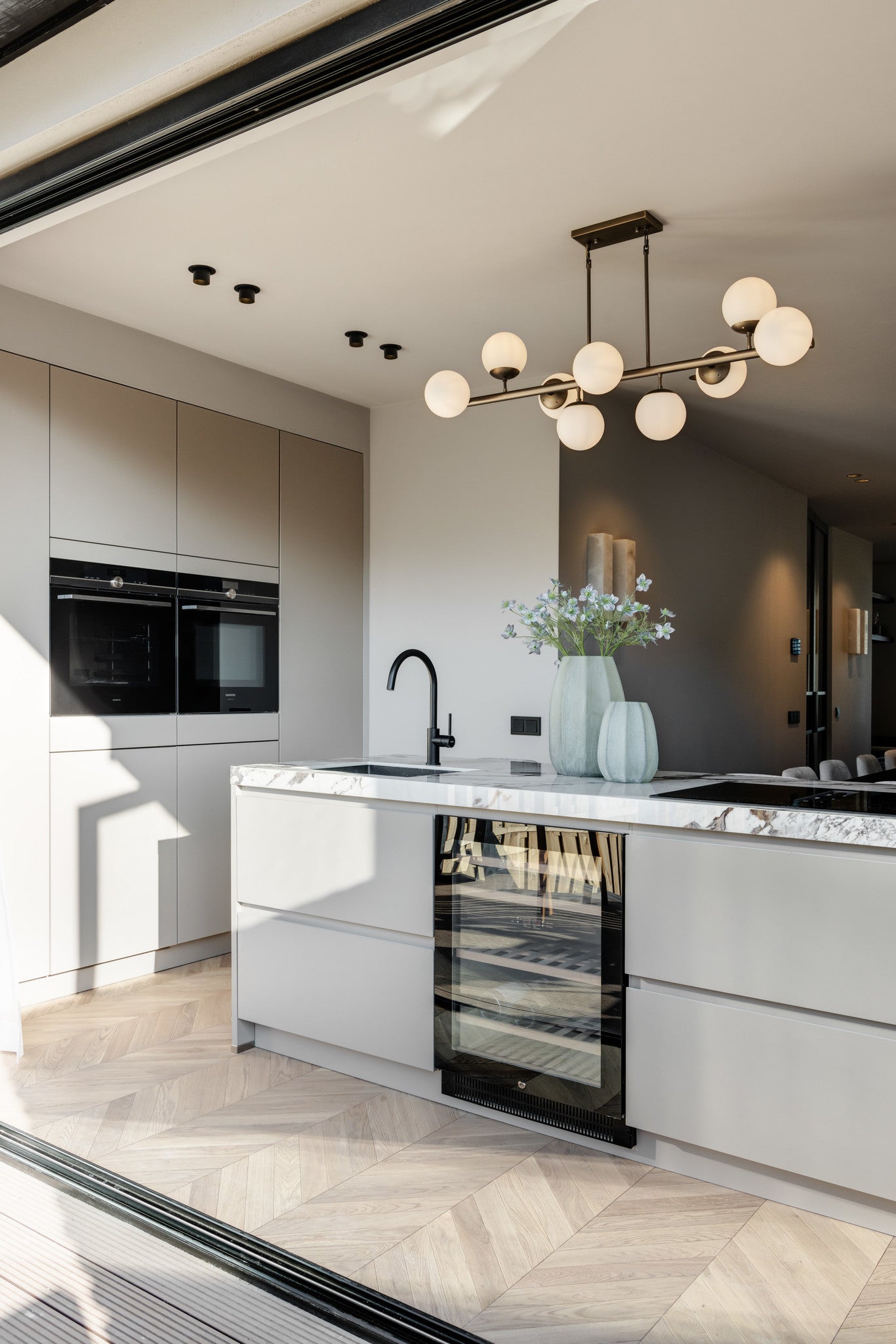 CHURCHILL Chandelier