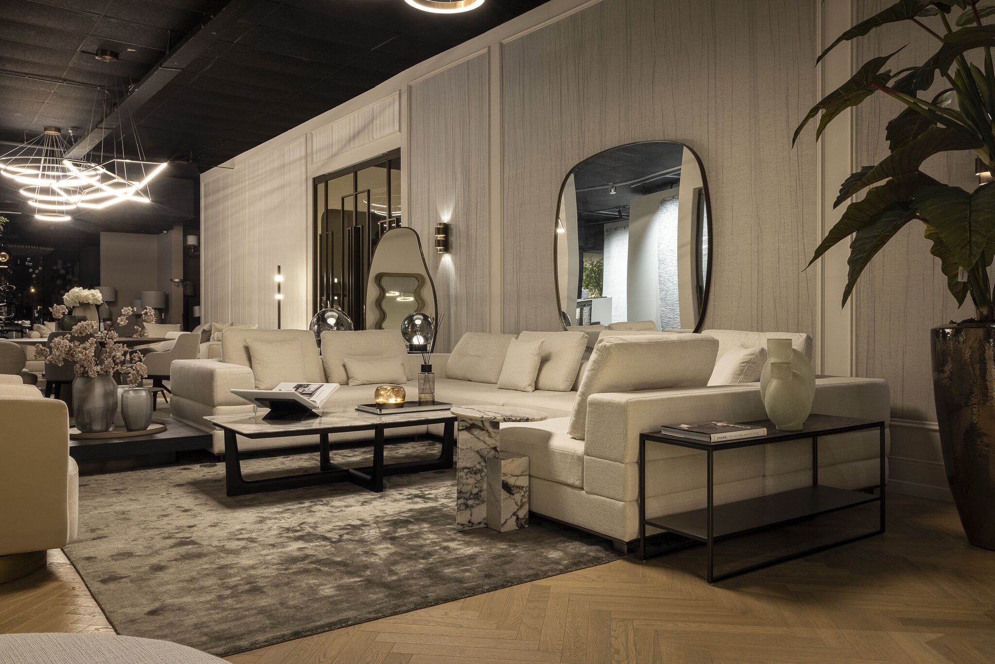GIULIA Console Charcoal Oak
