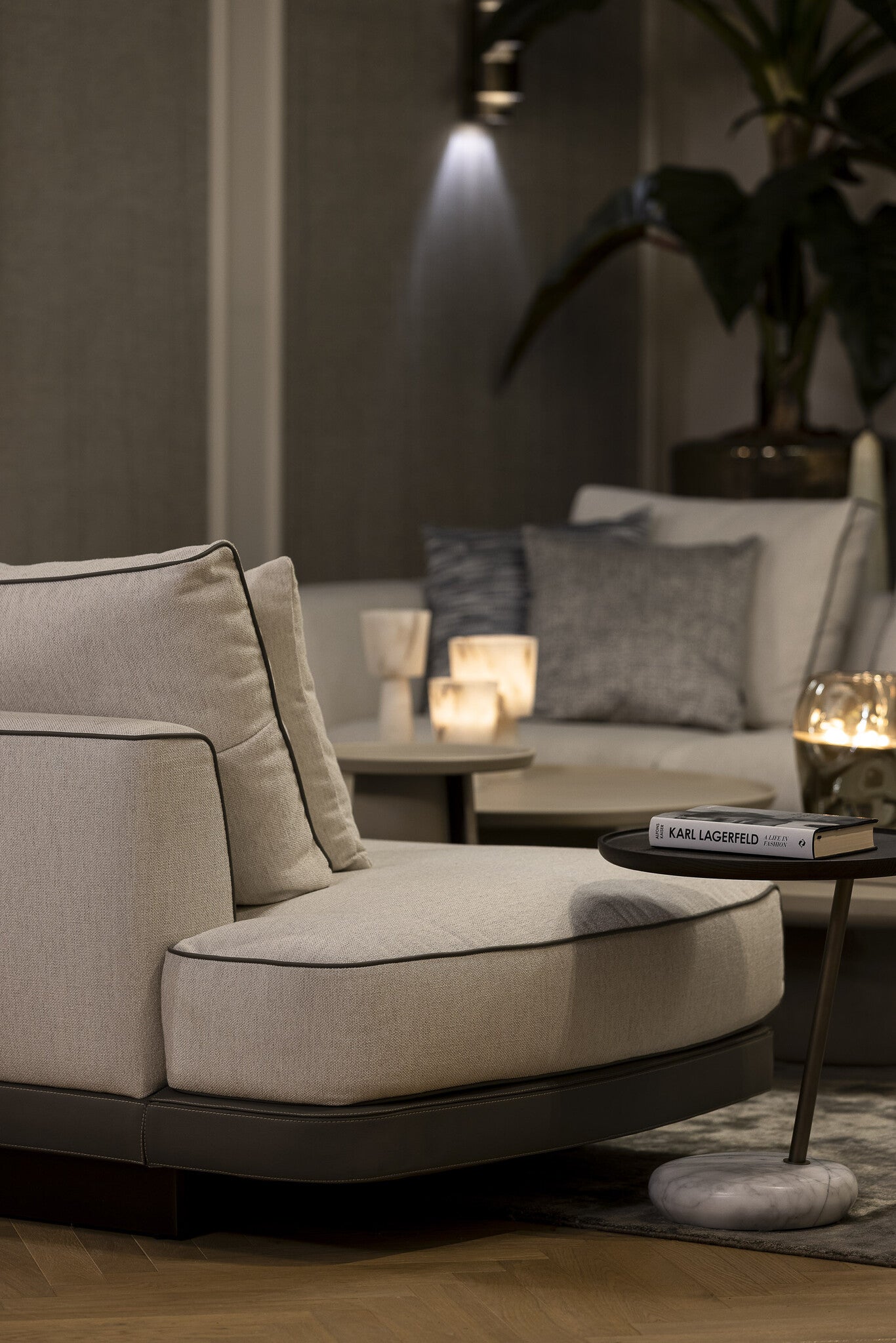 GREGORIO Chaise Lounge