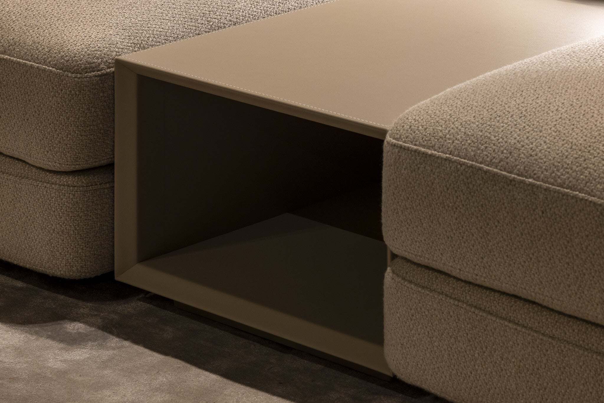 MASSIMO Midside Table