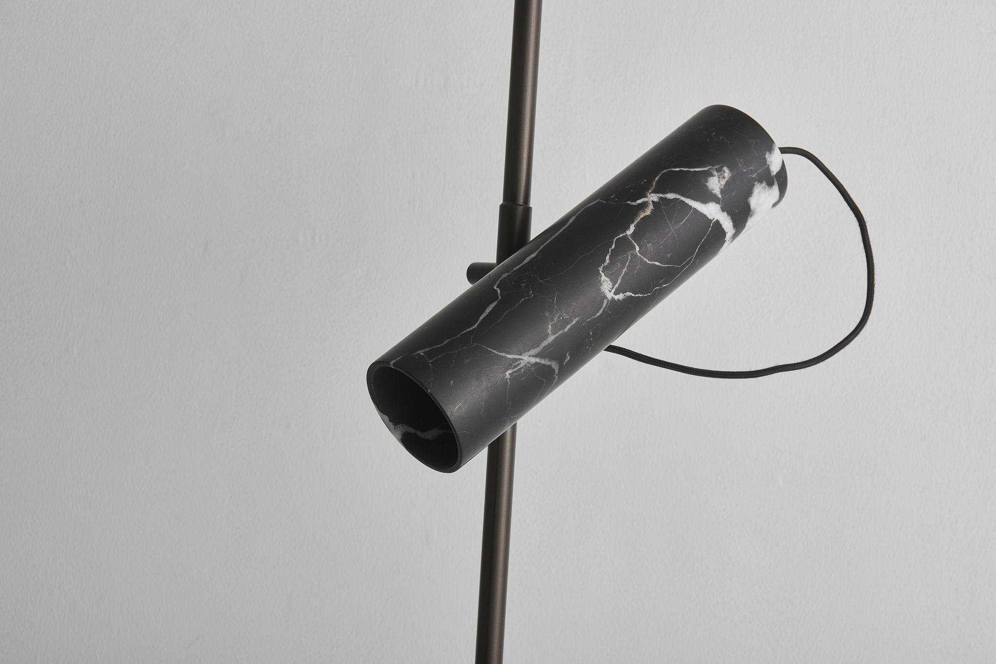 Brivido Floor Lamp
