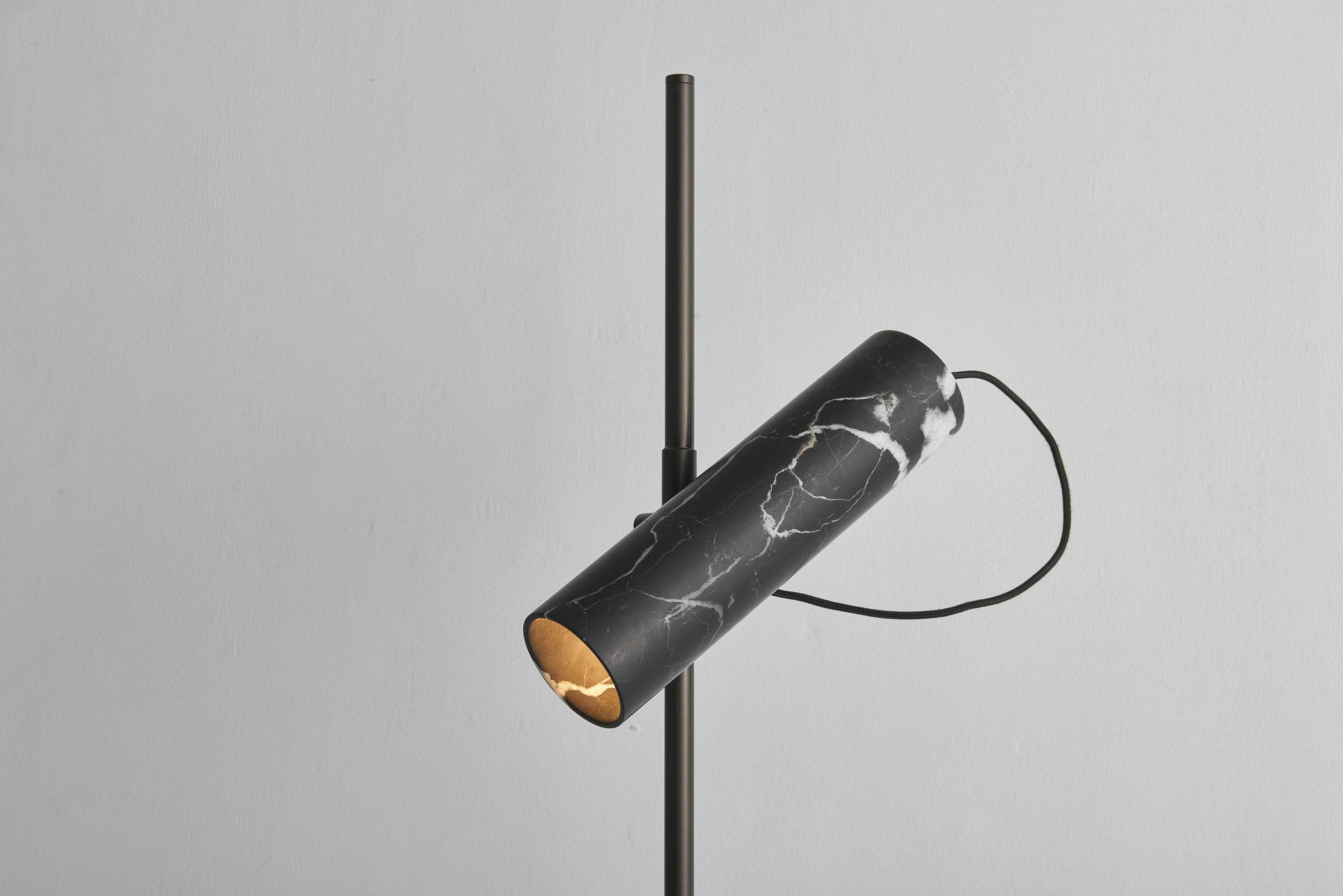 Brivido Floor Lamp
