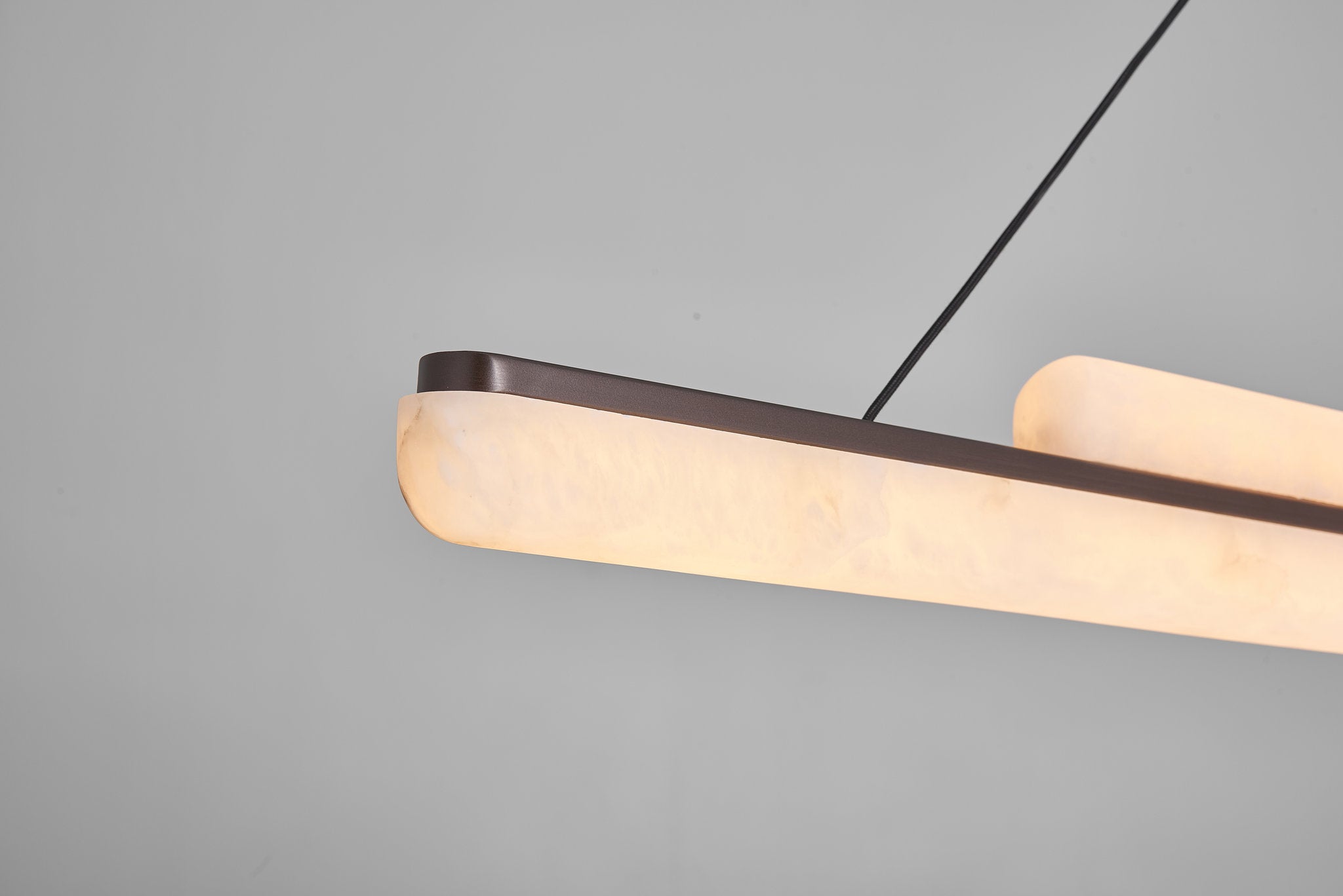 Loro Chandelier Alabaster
