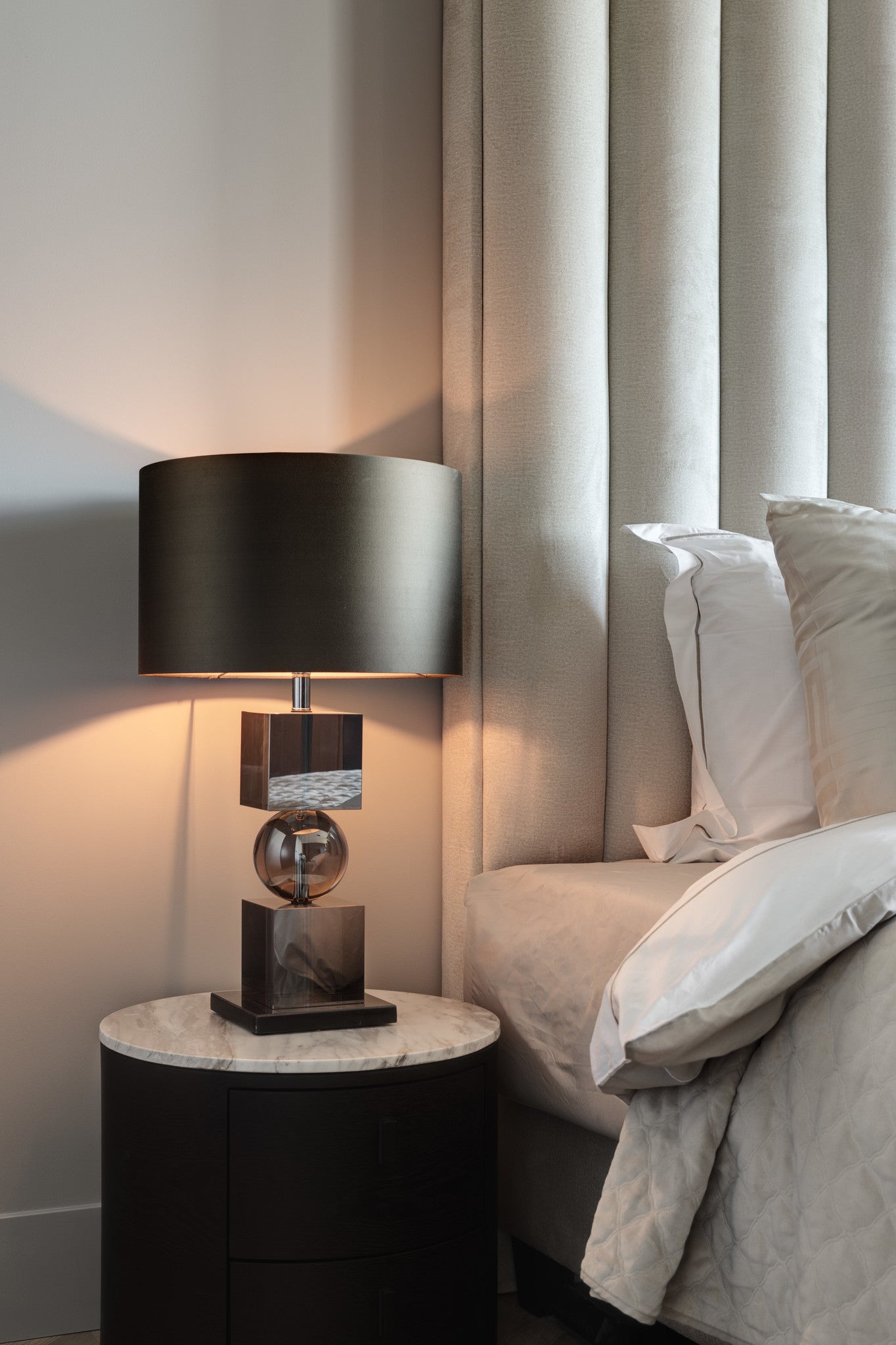 LONDON Table Lamp Smoke Glass