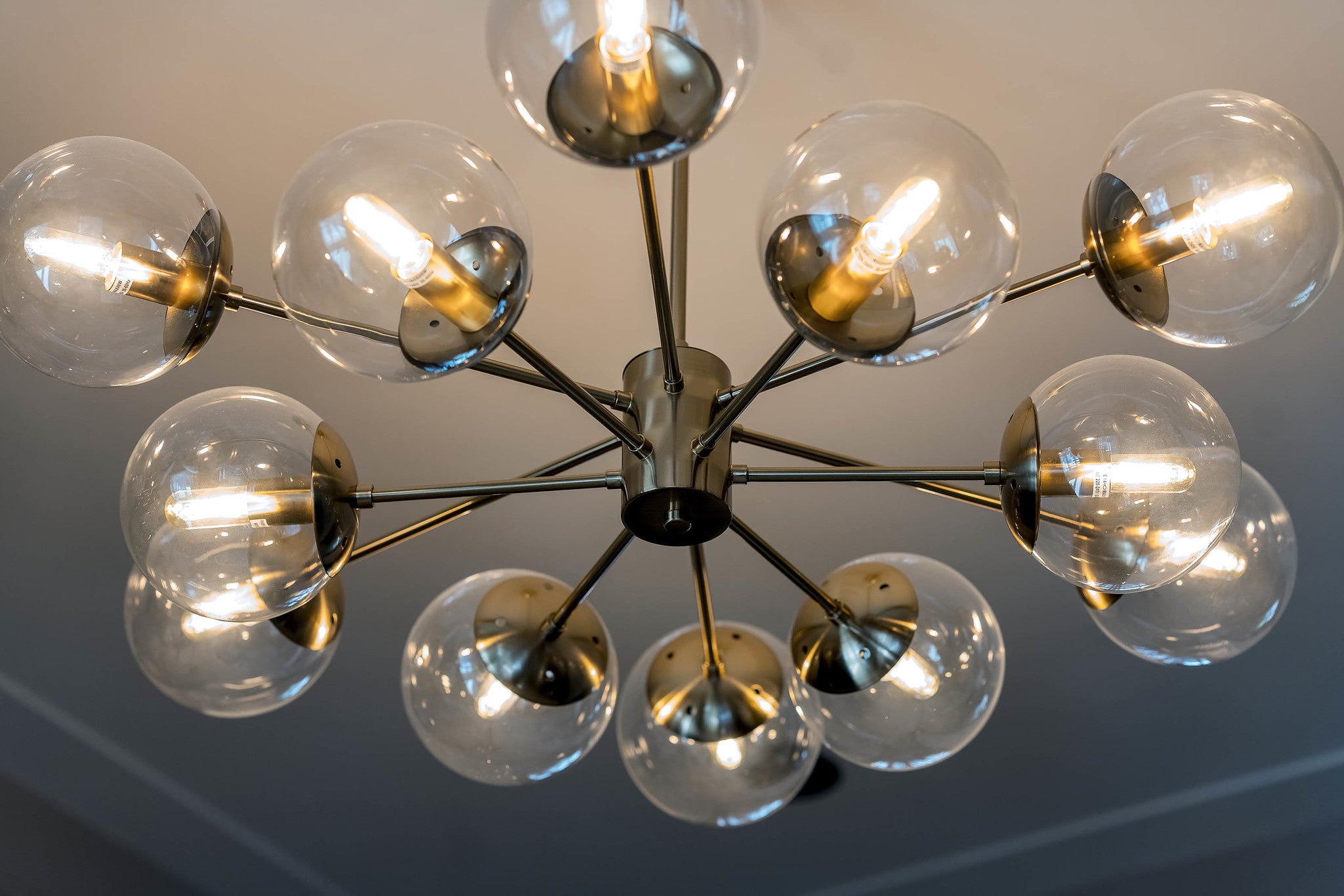 HUNTINGTON Chandelier Round Shaped