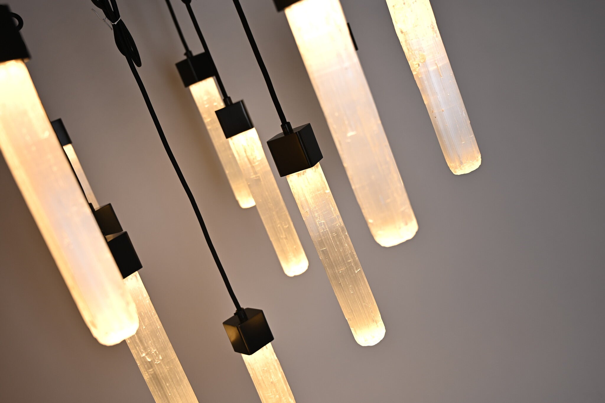 MINAS Chandelier Selenite Stone
