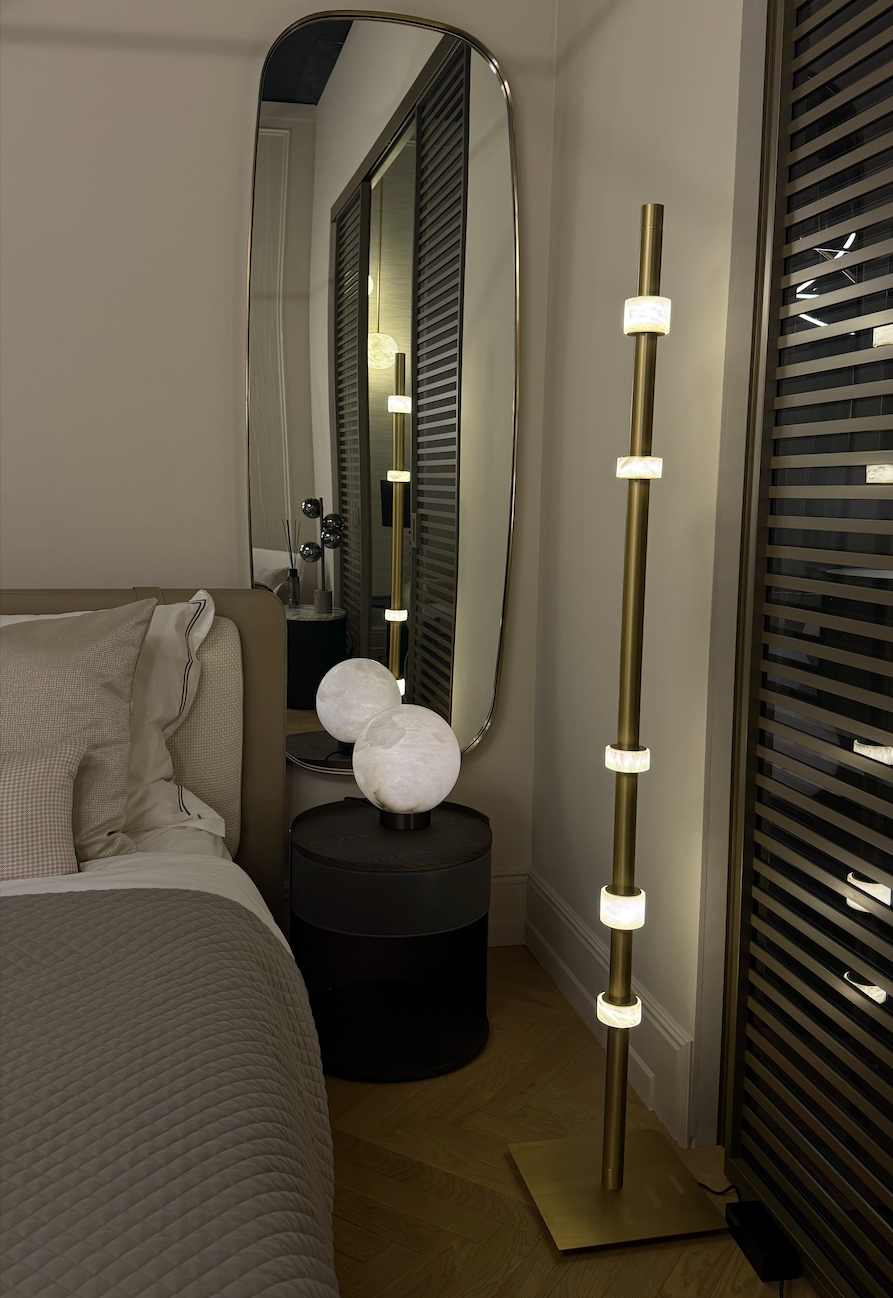 GIO Floor Lamp