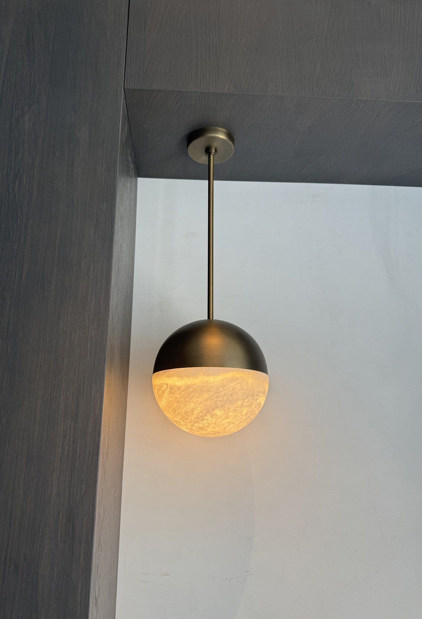 LUNA Pendant Alabaster Bronze