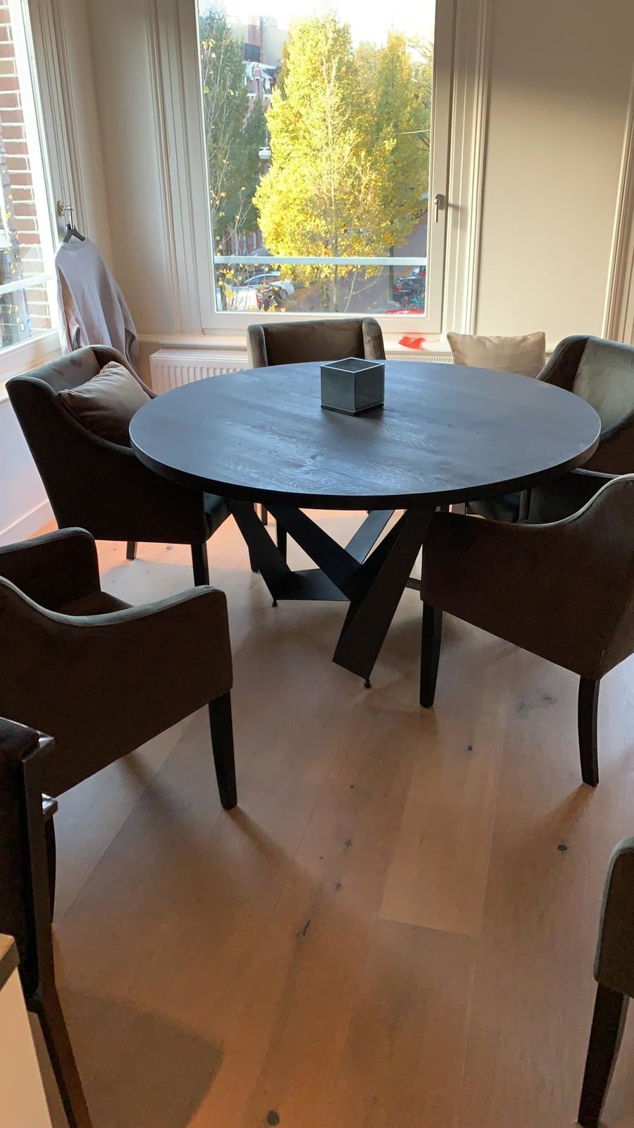 Spadon Dining Table Round Charcoal Oak - outlet