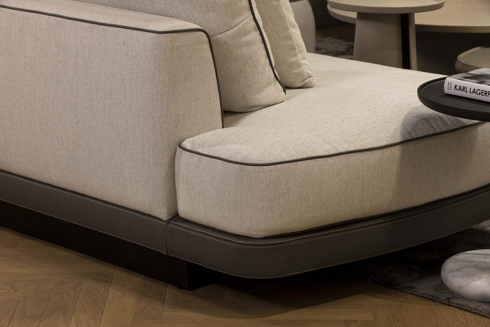 GREGORIO Chaise Lounge