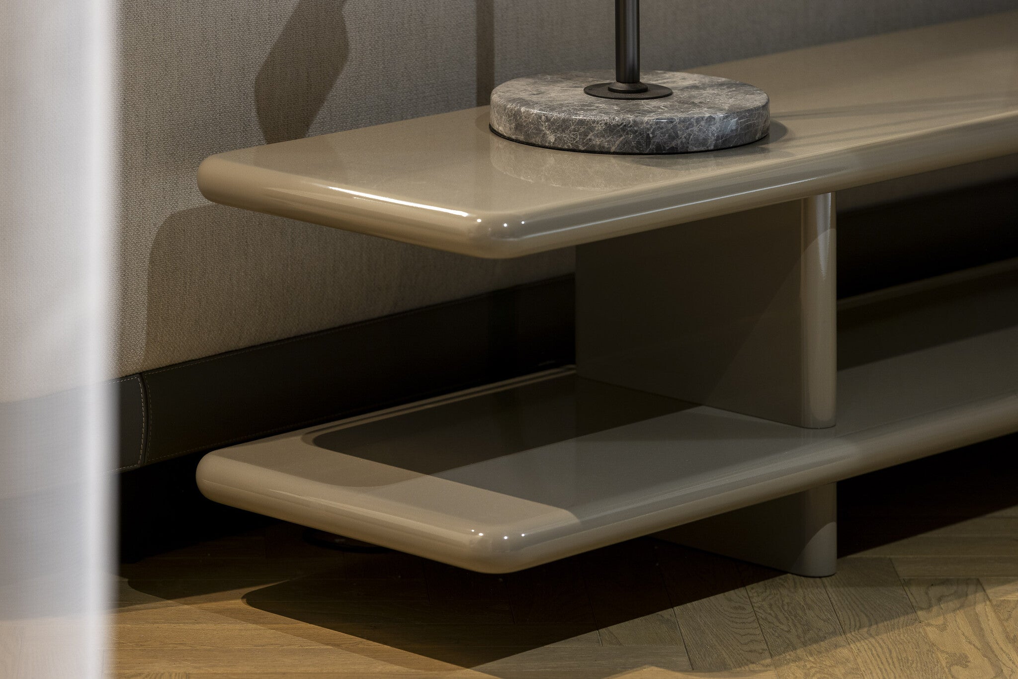 CAMERON Console Table